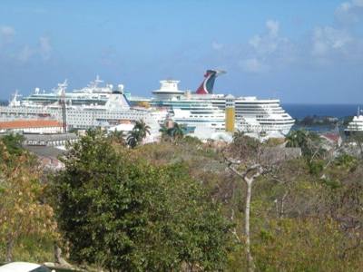 View of the ships from Ft. Fincastle