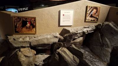 Wish I could have taken pictures inside the caverns.  Best cave tour I've been on.   Beautiful inside.