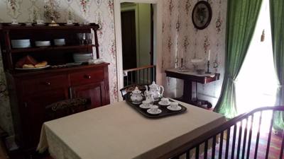 Stopped by Abraham Lincoln's house on the way home from Chicago. Aaron slept in the car.
