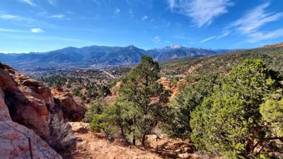 Really beautiful here.  A little hike to earn our lunch calories.