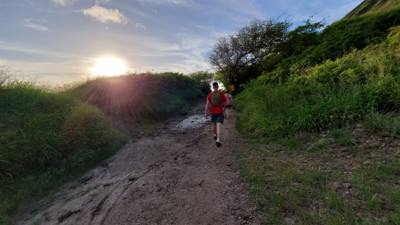 Traffic to this side of the island was bad so we didn't get to finish the trail.  But what we saw was beautiful.