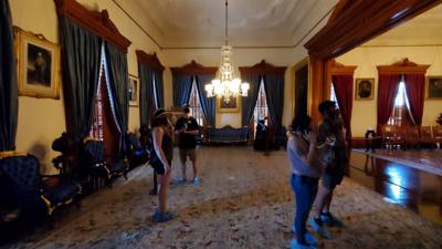 Today's morning cultural excursion was the Iolani Palace.  Quick bit of trivia... Hawaii is the only state that has had 