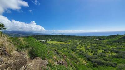 A hike up Diamond Head to get the day started.