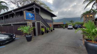 Here are some photos of the resort we stayed at. It was not crowded. We really liked it.