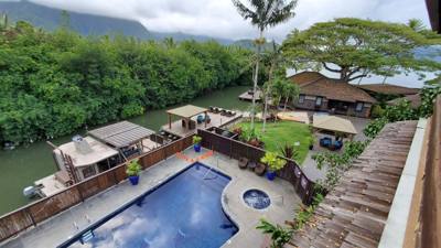 Here are some photos of the resort we stayed at. It was not crowded. We really liked it.