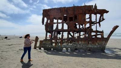 Interesting stop.  This beach has a ship under it with parts poking out.  Oh yeah, it's like 52 degrees and Oregonians a