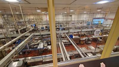 Hard to pass up a shot at ice cream.  This is the Tillamook Creamery.  It's was pretty good but Julie and I agreed the B