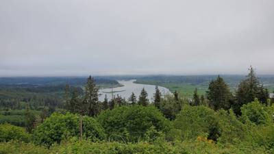 The views at the Astoria Column we're fantastic!  About 240 degrees of unobstructed view around the mountain.  And the d