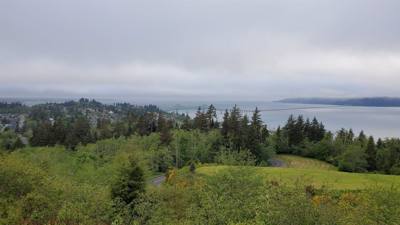 The views at the Astoria Column we're fantastic!  About 240 degrees of unobstructed view around the mountain.  And the d