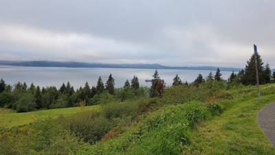 The views at the Astoria Column we're fantastic!  About 240 degrees of unobstructed view around the mountain.  And the d