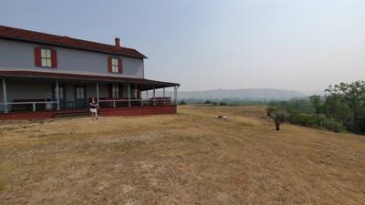 Part 2 of our visit to Chateau De Mores.