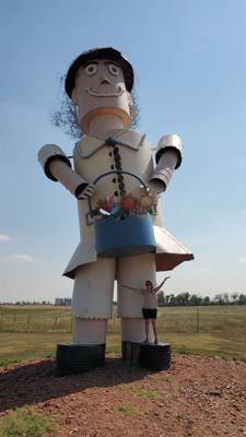 The Enchanted Highway was without a doubt the biggest surprise excursion this trip.  I'm glad we didn't ignore the signs