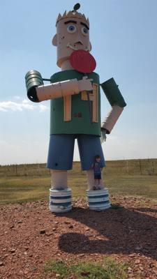 The Enchanted Highway was without a doubt the biggest surprise excursion this trip.  I'm glad we didn't ignore the signs