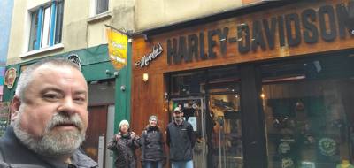 Of course we had to stop by the Harley-Davidson shop lol