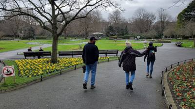 Took a nice little wander through St Stephen's Green to get the juices flowing this morning...