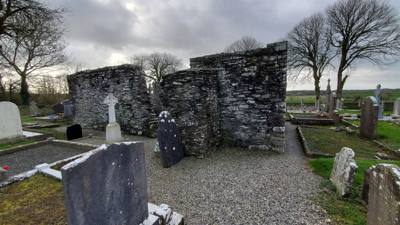 Interesting stop on the way to Belfast today.  A Monastic site.  Learned something new about the Celtic Cross.  Apparent