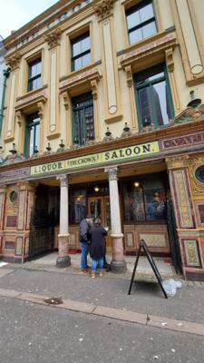 Had a great visit to the Crown Bar.  Oldest pub in Belfast.  Great looking place.  Hit some Guinness and Jameson before 