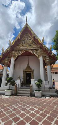 Wat Pho Temple today was both beautiful and educational.  Also known as the Temple of the Reclining Buddha.  Was built i