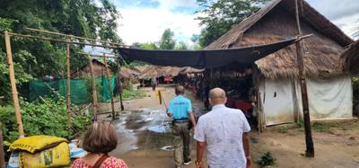 Got to experience the Padong people of Thailand this afternoon.  Also known as the Long Neck Karan people.  Our tour gui