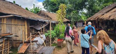 Got to experience the Padong people of Thailand this afternoon.  Also known as the Long Neck Karan people.  Our tour gui