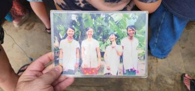 Got to experience the Padong people of Thailand this afternoon.  Also known as the Long Neck Karan people.  Our tour gui