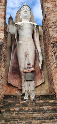 Spent the morning exploring the ruins of old Sukhothai. Several ancient temples. Udom brought us here in the morning b