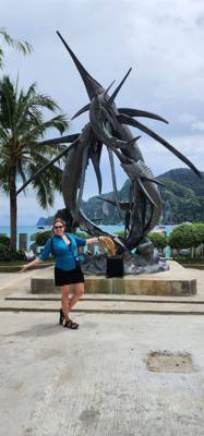We stopped at Phi Phi Don for lunch.  Great chicken.  Interesting flavors. Then walked around for a bit and got grounded