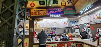 Ate lunch so fast I almost didn't get a pic of it.  Wouldn't that have been terrible?  Portillos is always good.