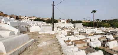 The Jewish cemetery was one of our stops today.  Difficult to move around in there.  Was surprised how packed in everyth