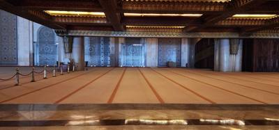 Today we visited the Hassan 2 Mosque with Sadie and her family.  VERY large and ornate.  Love the architecture.  3rd lar