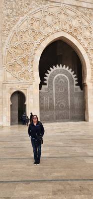 Today we visited the Hassan 2 Mosque with Sadie and her family.  VERY large and ornate.  Love the architecture.  3rd lar