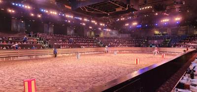 Ended the last night in the Ozarks/Branson at Dolly's Stampede.  Front row seats right by the action too.  Don't be jell