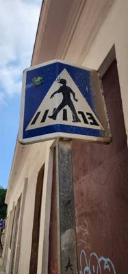 Part 2 of our Havana, Cuba walking tour.  So much to see.  The farmers market was sensory overload.  The smell of fresh 