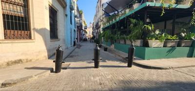 Walking tour of Havana, Cuba with Yane.  Lots of history and things to see and learn about.  Havana is a little rough ar