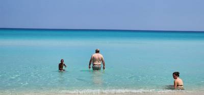 Beach Day trip to Varadera this morning.  Was nice just to sit and chill a bit and enjoy some local flavor.  The pina co