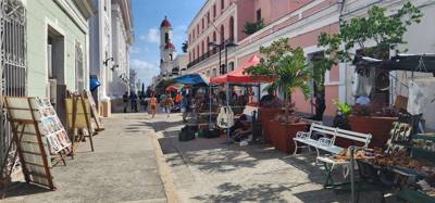 Continued in to Cienfuego.  Did some shopping.  Had some lunch and got back on the road.