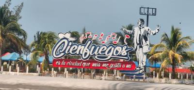 Continued in to Cienfuego.  Did some shopping.  Had some lunch and got back on the road.