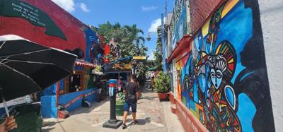 Next on the art day visits was an area with afro-cuban art.  Much inspired by the Cuban version of Santeria.  Very inter