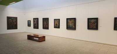 Last stop on the art train today was to Museo Nacional de Bellas Artes.  Our guide wanted to make sure we got all of the