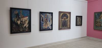 Last stop on the art train today was to Museo Nacional de Bellas Artes.  Our guide wanted to make sure we got all of the