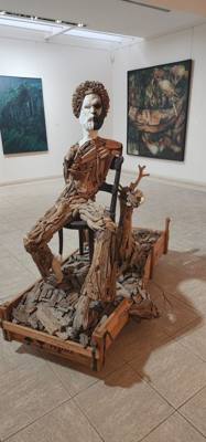 Last stop on the art train today was to Museo Nacional de Bellas Artes.  Our guide wanted to make sure we got all of the