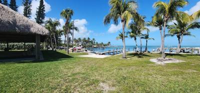 First stop on our first full day in the Florida Keys.  The Turtle Hospital.  Get to learn a thing or two, experience som