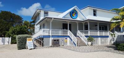 Second stop today.  The Dolphin Research Center.  Make sure you look at the event schedule when you first get here.  The