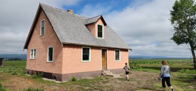 Quick stop to see Mormon Row over by the Tetons.  Pretty interesting.  Avery was more interested in the ground squirrels