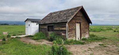 Quick stop to see Mormon Row over by the Tetons.  Pretty interesting.  Avery was more interested in the ground squirrels