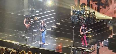 Lenny Kravitz at Dolby Live in Vegas.  Julie got us amazing tickets.  Front row balcony.  The confetti cannon in front o