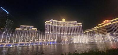 And of course no trip to Vegas is complete without your obligatory Bellagio fountain show.  Always nice.