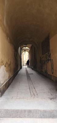Tour of Warsaw, Poland this morning (Part 2).  Second stop of the city tour was in Old Town Warsaw. Cute area still set 