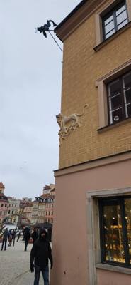 Tour of Warsaw, Poland this morning (Part 2).  Second stop of the city tour was in Old Town Warsaw. Cute area still set 