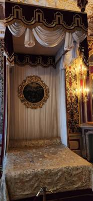 Part 1 of our tour of the kings palace.  Wilanów Palace is a former royal palace located in the Wilanów district of Wars